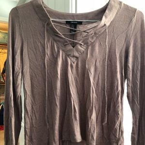 Crisscrossed shirt